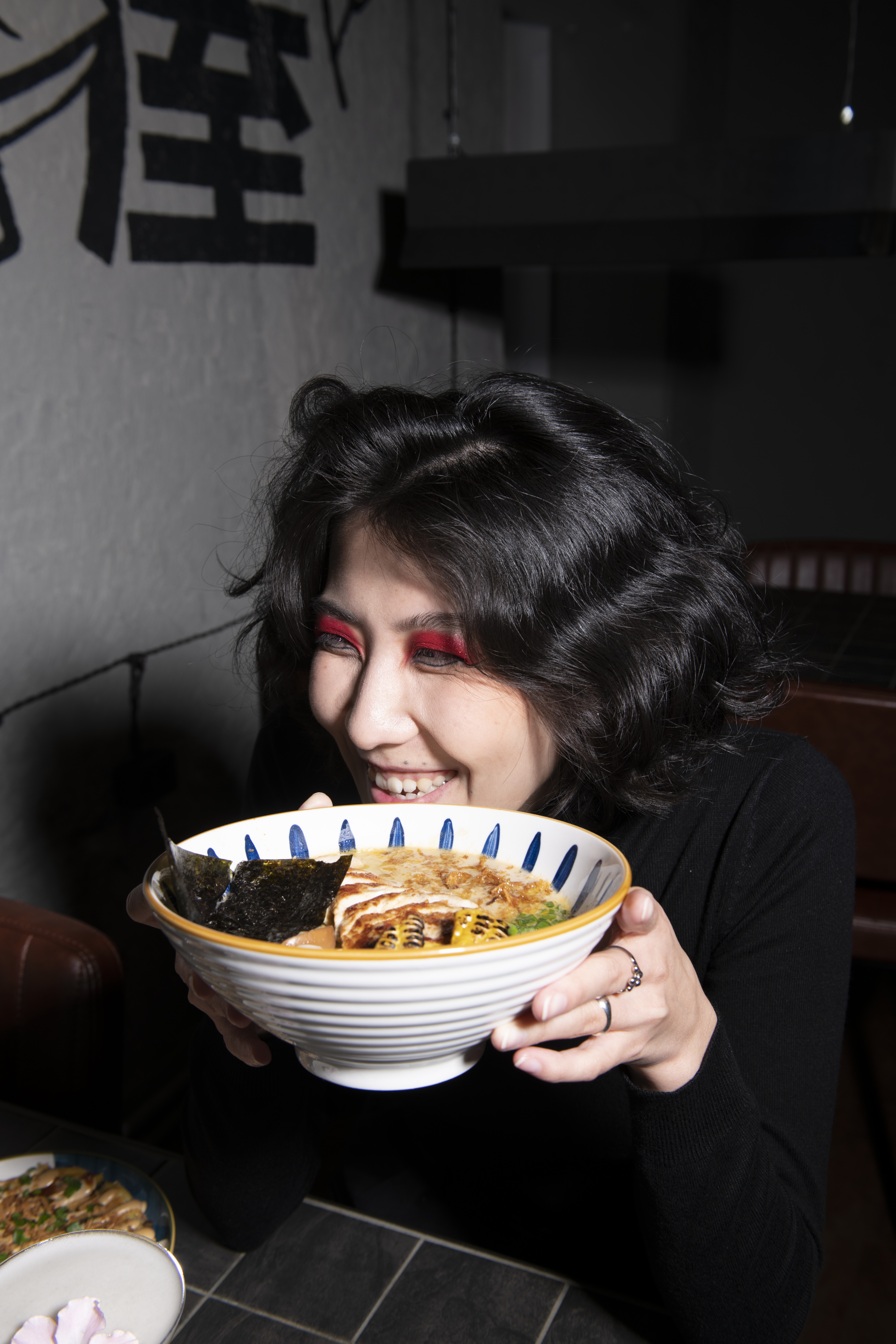 Лови летний вайб в идзакая-баре Minbo